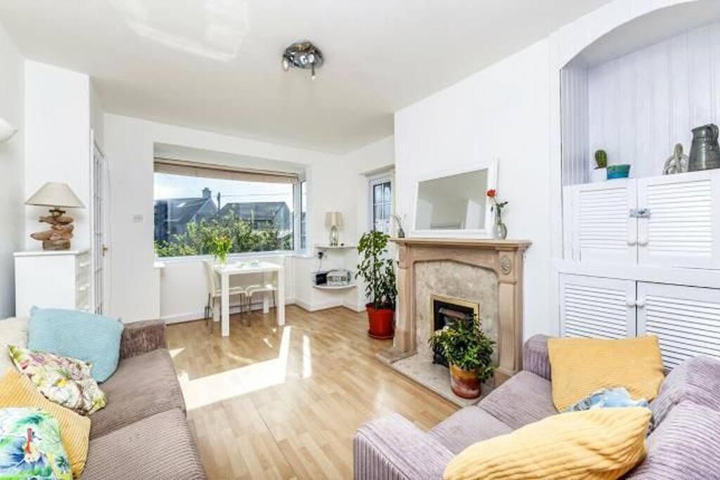 Sunrise! ~ 2 Bedrooms, Garden, Parking, Sea Views St Ives Εξωτερικό φωτογραφία