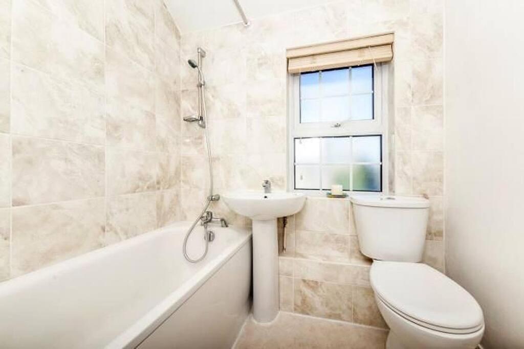 Sunrise! ~ 2 Bedrooms, Garden, Parking, Sea Views St Ives Εξωτερικό φωτογραφία